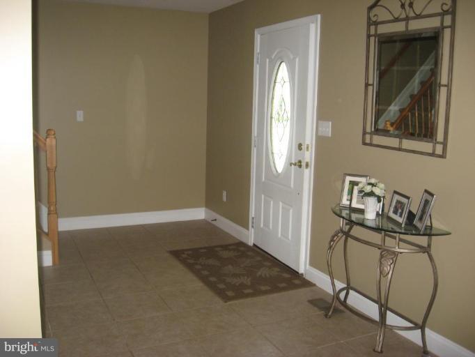 308 Miles Road Essex, MD 21221 - Photo 19 of 21 Entrance / Foyer