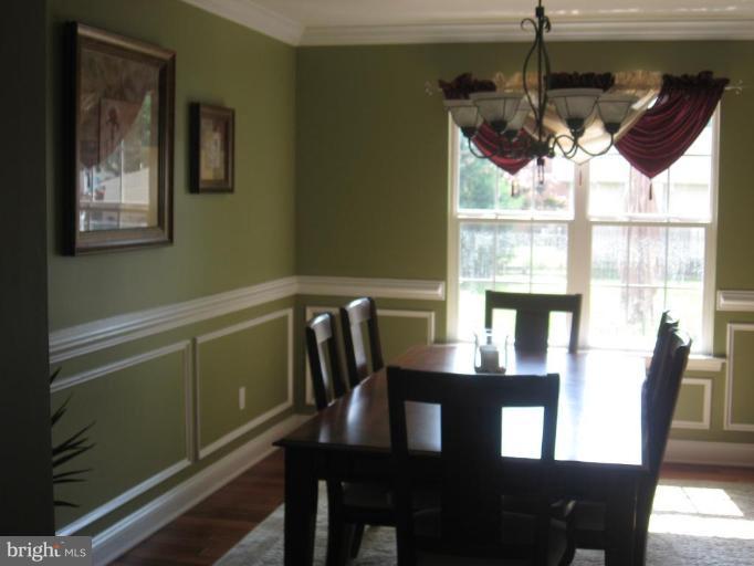308 Miles Road Essex, MD 21221 - Photo 10 of 21 Dining Room