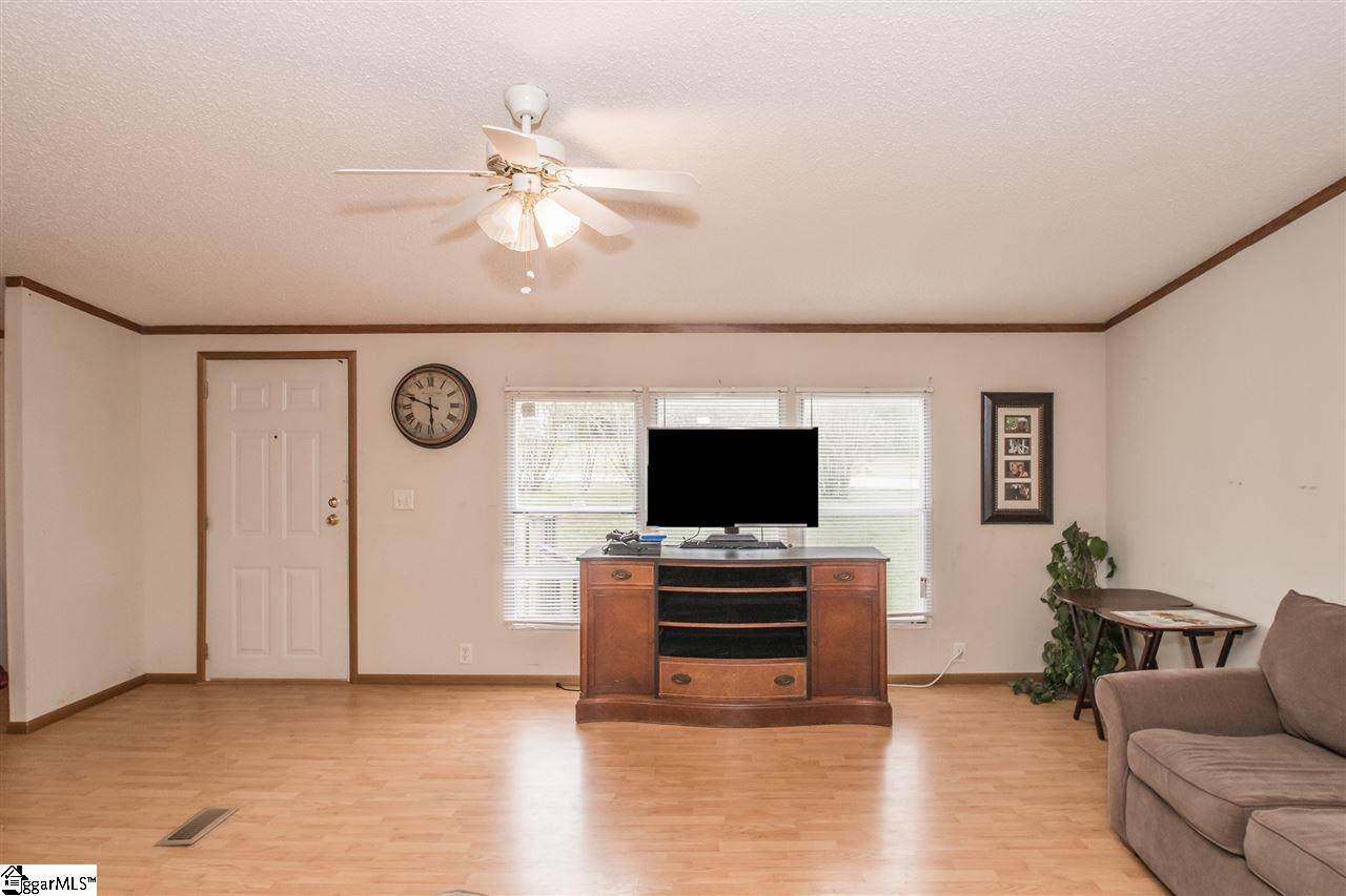 16 Thorn Ridge Lane Pelzer, SC 29669 - Photo 4 of 26