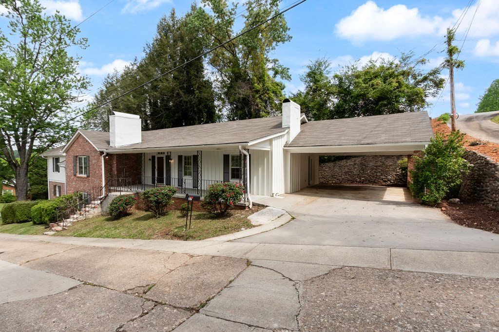 27 Bayless Street Murphy, NC 28906 - Photo 3 of 108