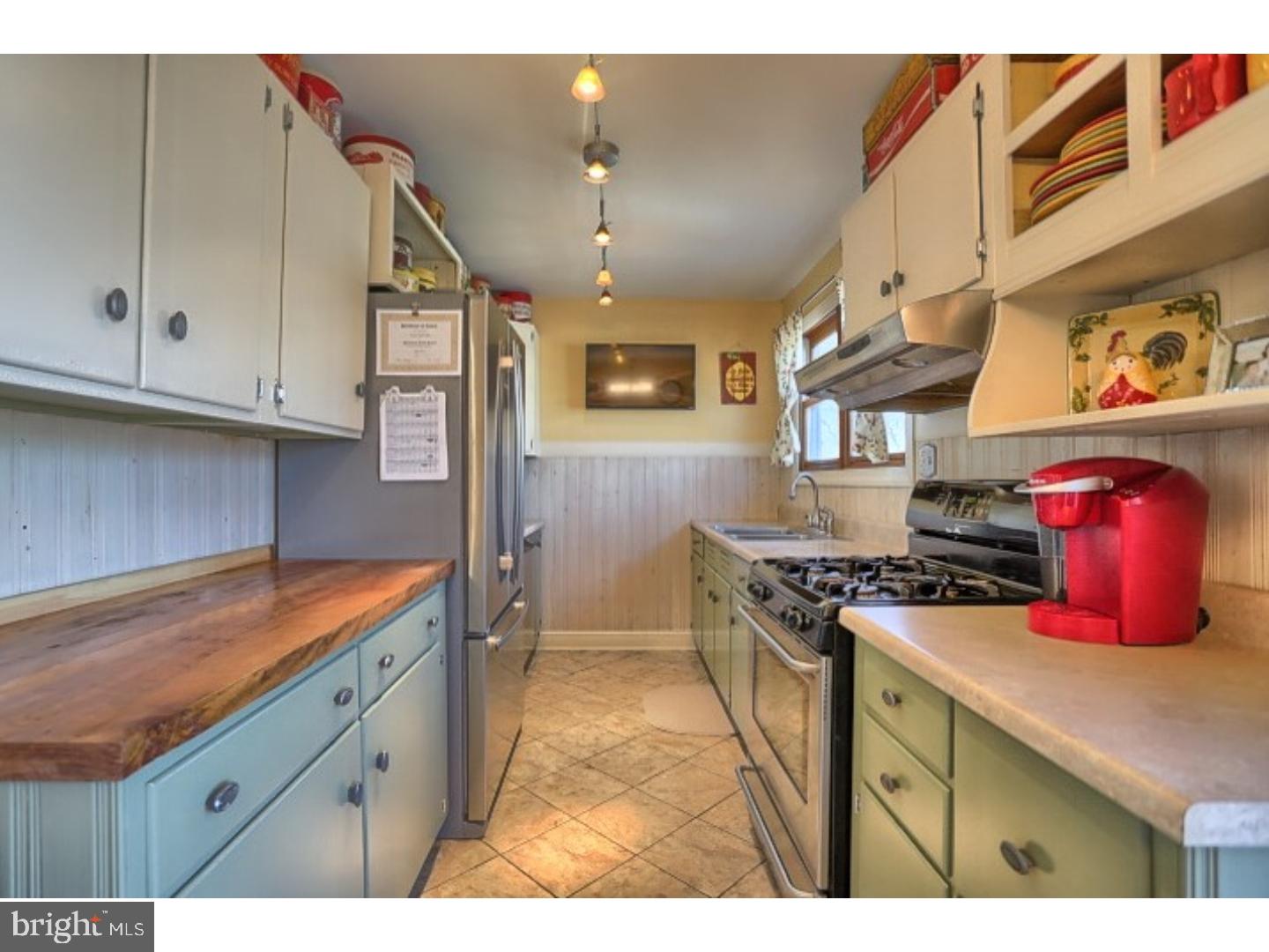 3615 Eisenbrown Road Reading, PA 19605 - Photo 10 of 25