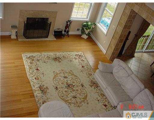 24 Freeman Street Edison, NJ 08820 - Photo 11 of 18 Gallery Image 11