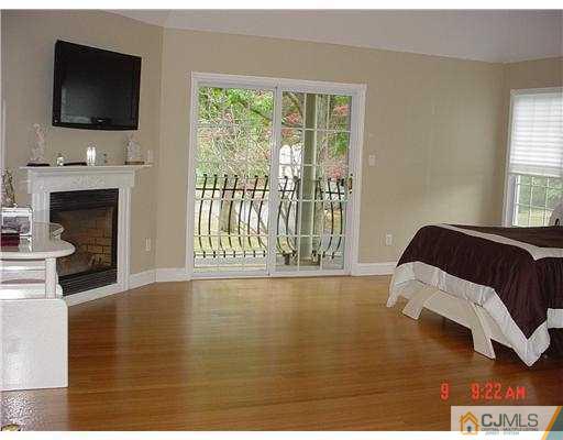 24 Freeman Street Edison, NJ 08820 - Photo 15 of 18 Gallery Image 15