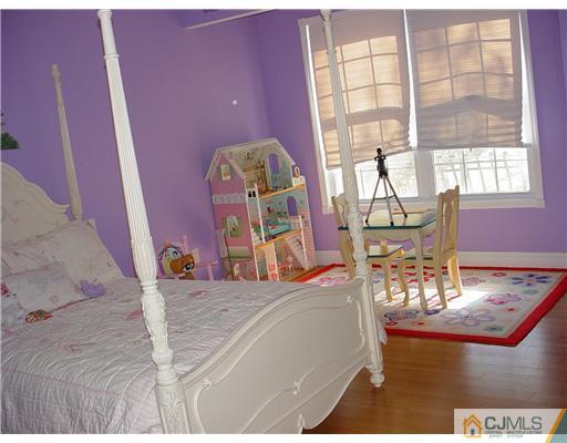 24 Freeman Street Edison, NJ 08820 - Photo 17 of 18 Gallery Image 17