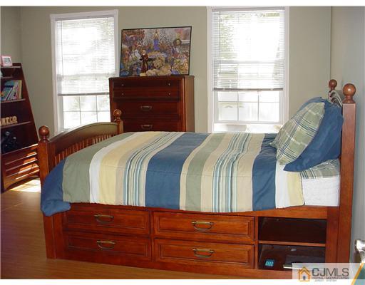24 Freeman Street Edison, NJ 08820 - Photo 18 of 18 Gallery Image 18