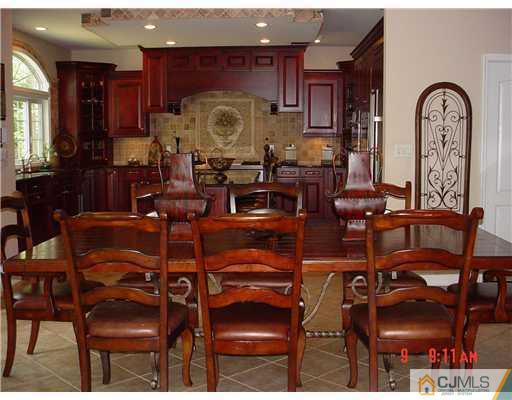 24 Freeman Street Edison, NJ 08820 - Photo 6 of 18 Gallery Image 6