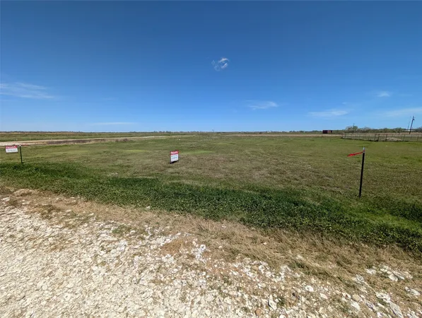 $59,900 | 115 Magnolia Street, Matagorda, TX 77457