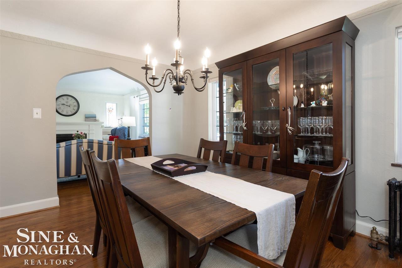 274 Moran Road Grosse Pointe, MI 48236 - Photo 8 of 44 50059922-7.JPG