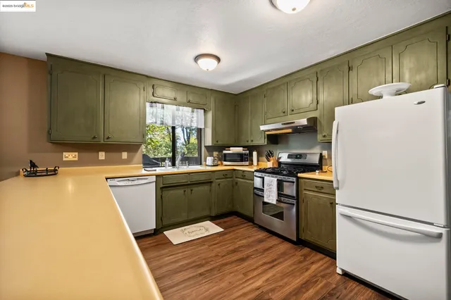 $425,000 | 28838 Snowhite Ridge Drive, Long Barn, CA 95335