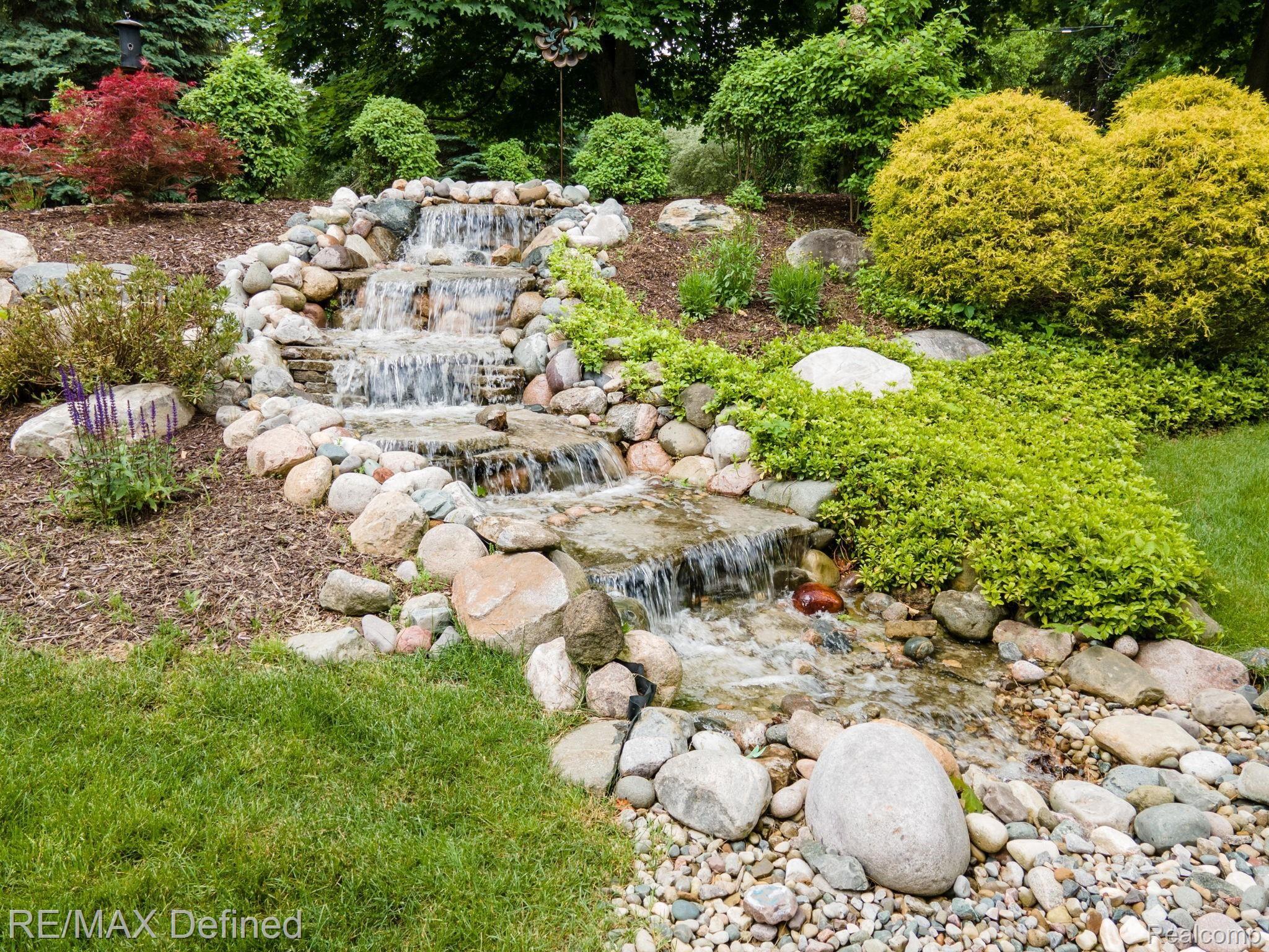 6358 Cherry Tree Court Rochester, MI 48306 - Photo 41 of 47 41-web-or-mls-6358-Cherry-Tree-Ct-41.jpg