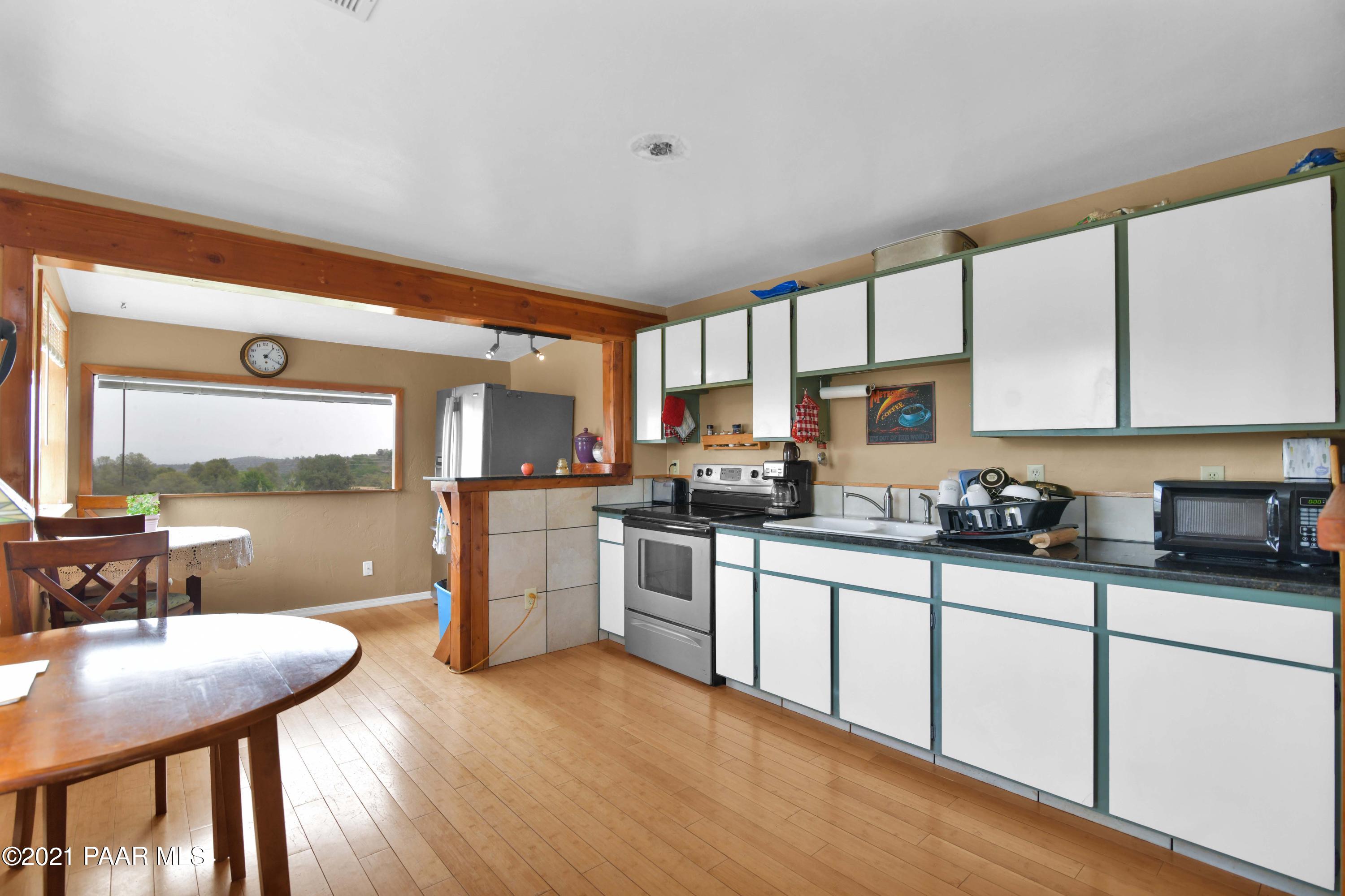 1695 North Topaz Road Prescott, AZ 86301 - Photo 12 of 27 Kitchen