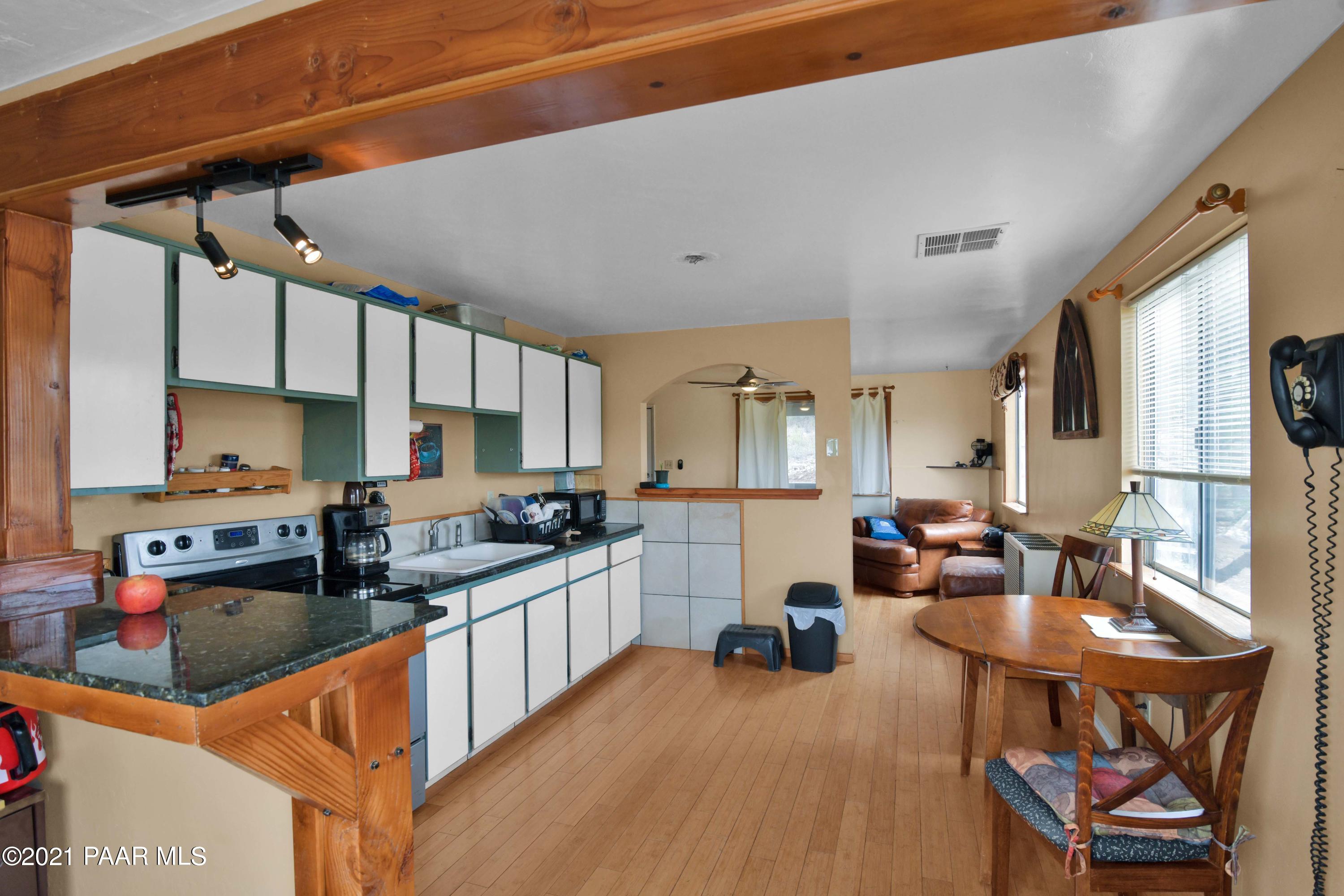 1695 North Topaz Road Prescott, AZ 86301 - Photo 17 of 27 Kitchen