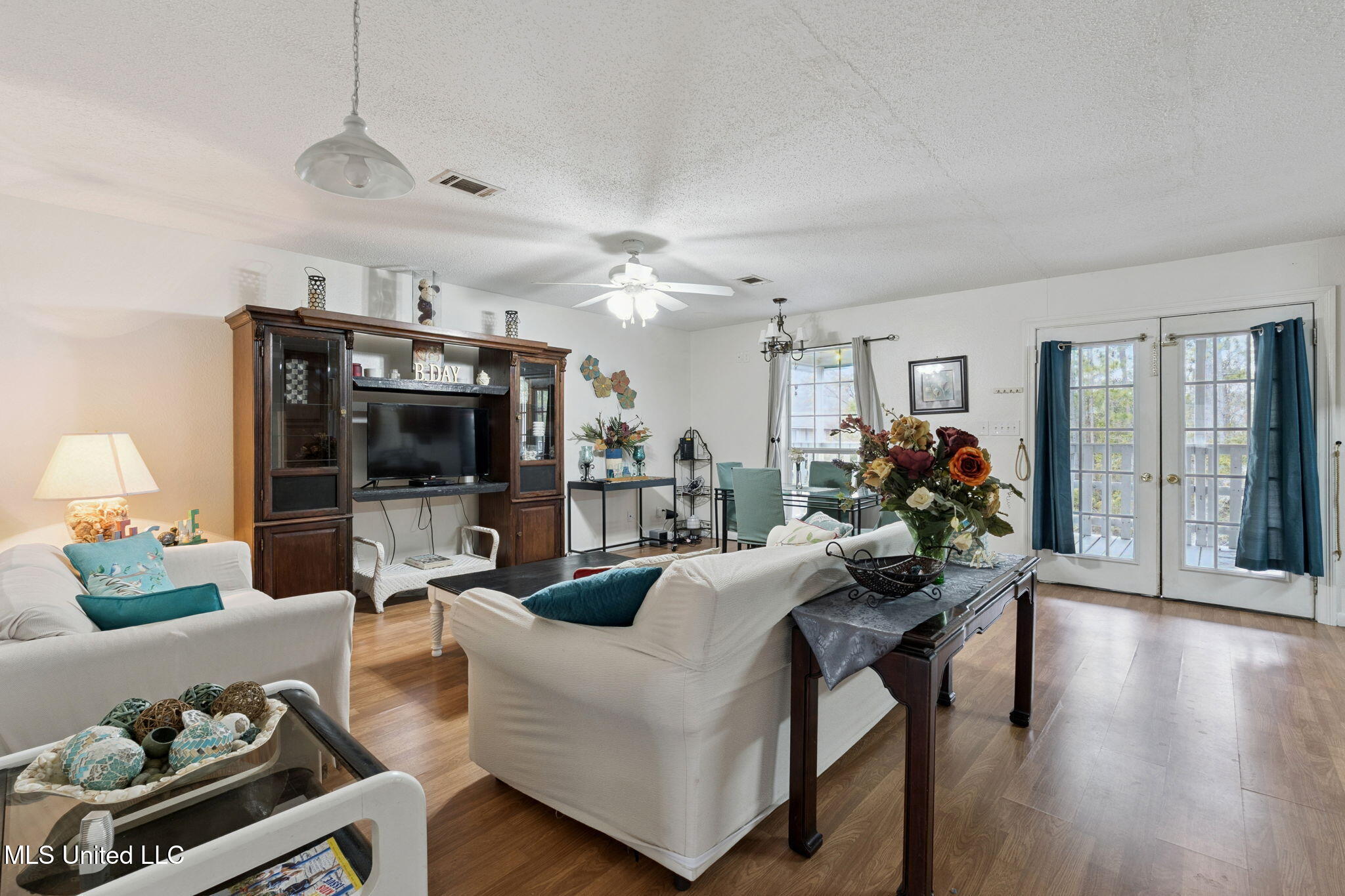 4250 1st Avenue Bay St. Louis, MS 39520 - Photo 6 of 17 008