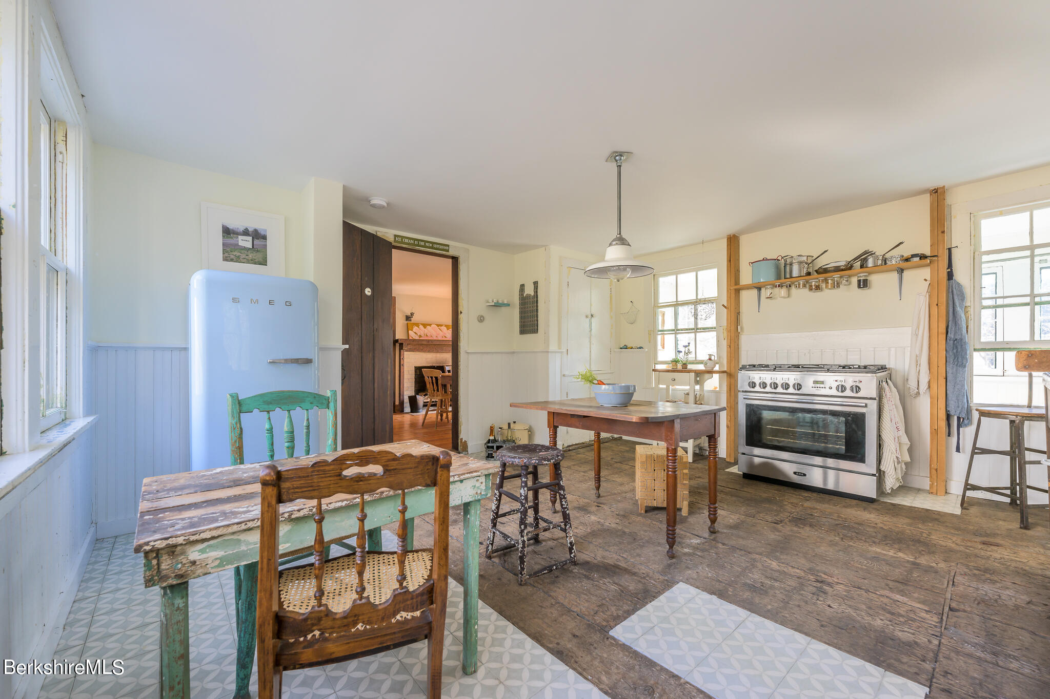 9 Yale Hill Road Stockbridge, MA 01262 - Photo 20 of 52 Eat in-looking into Dining room