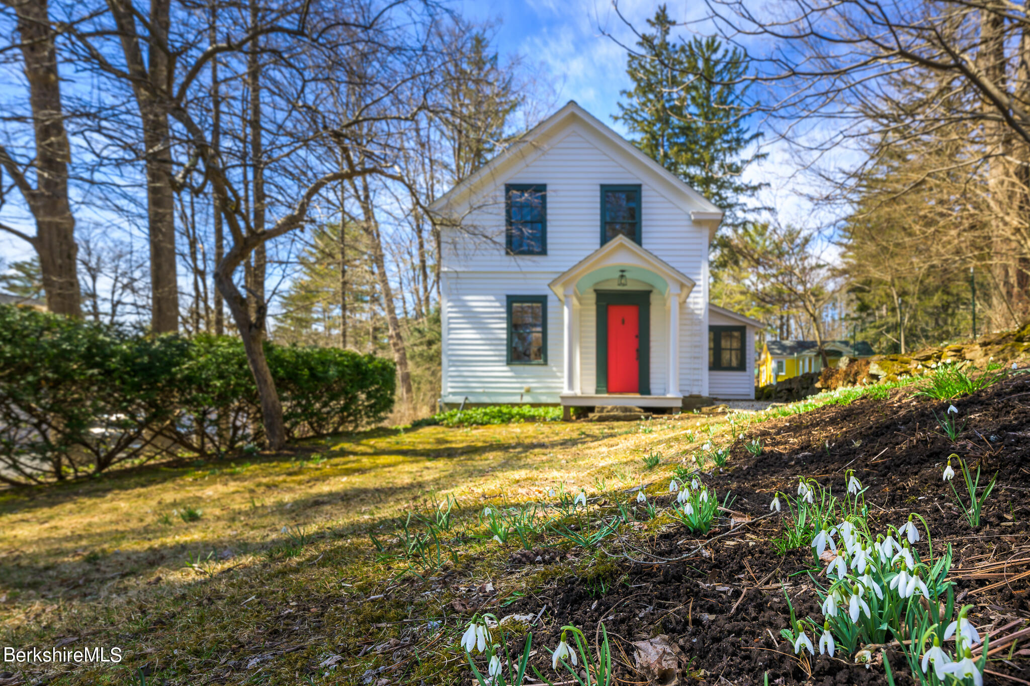 9 Yale Hill Road Stockbridge, MA 01262 - Photo 2 of 52 Exterior