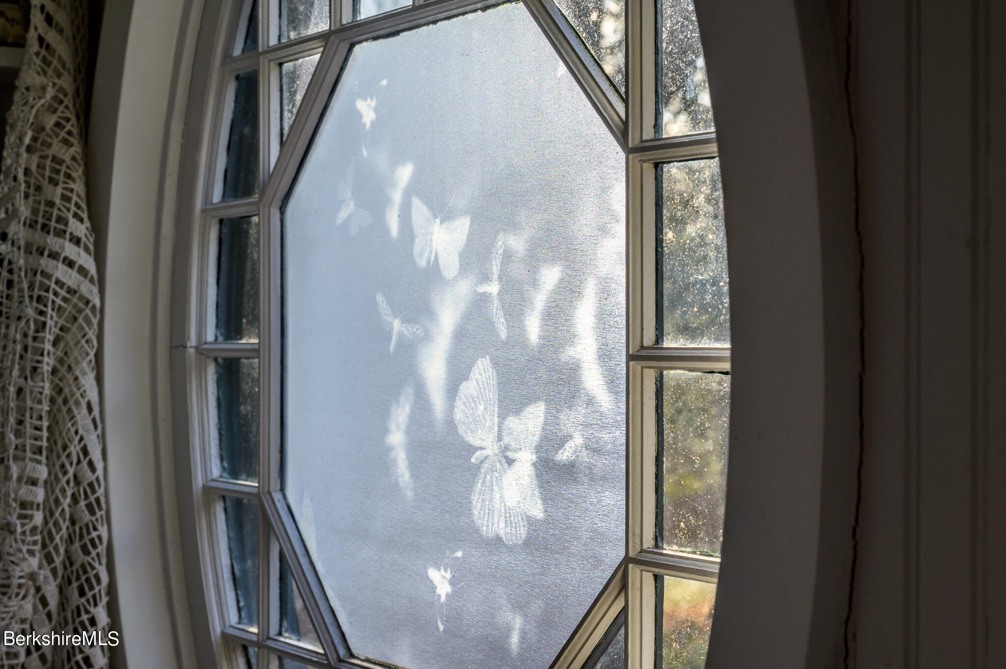 9 Yale Hill Road Stockbridge, MA 01262 - Photo 38 of 52 1.2 bath window detail