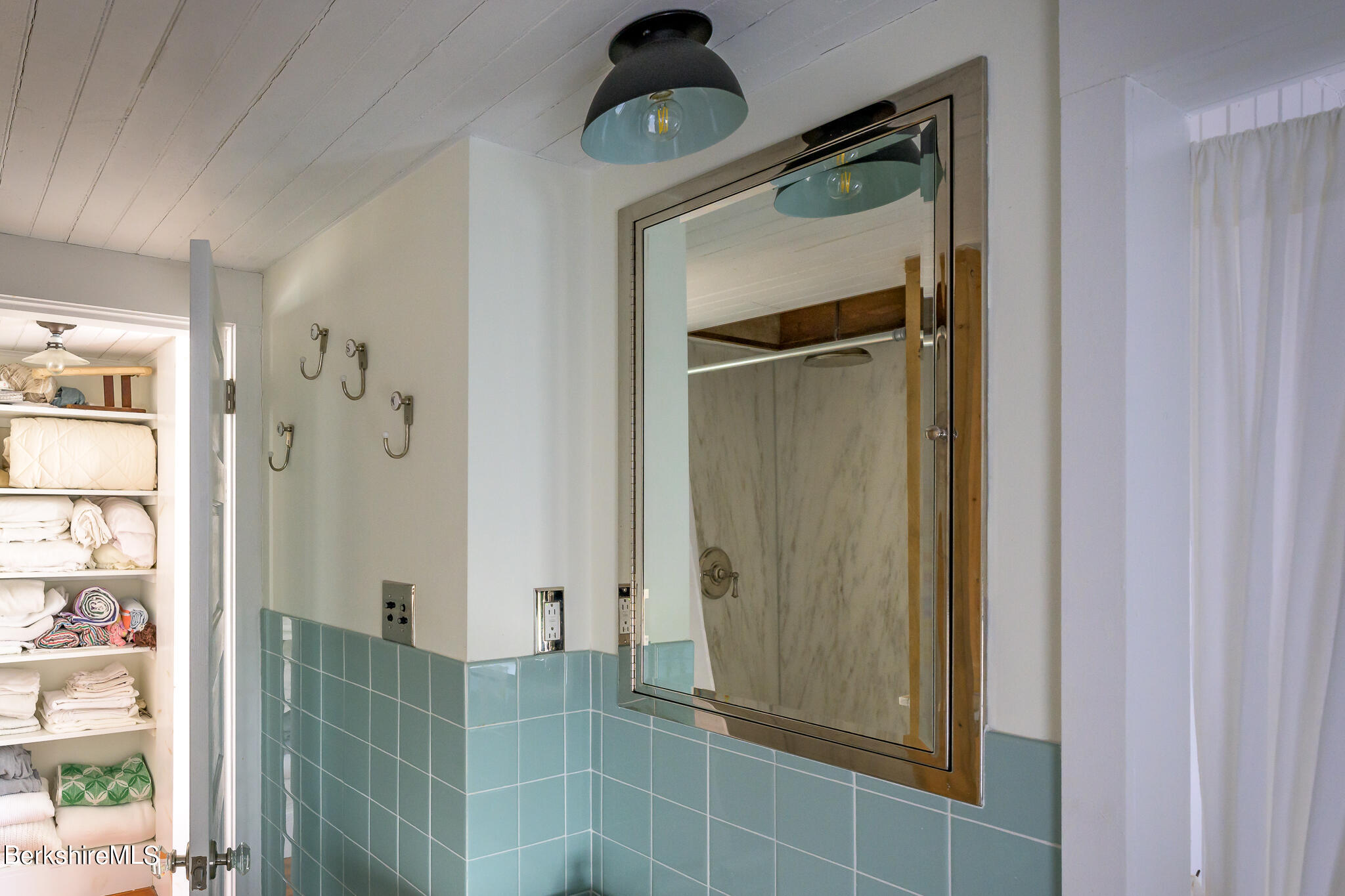 9 Yale Hill Road Stockbridge, MA 01262 - Photo 47 of 52 Primary bath