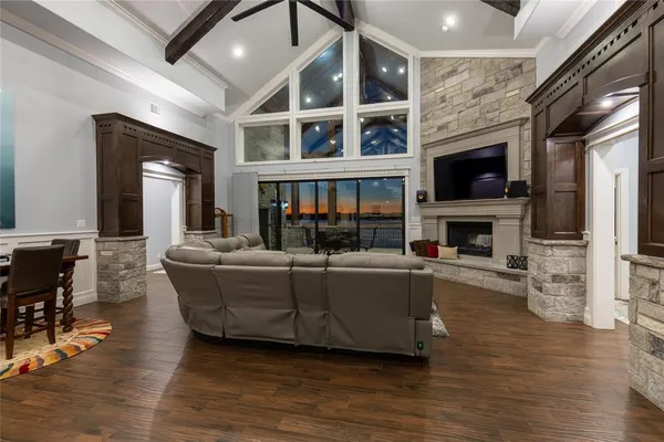 $4,900,000 | 14392 Ridge Lane, Malakoff, TX 75148