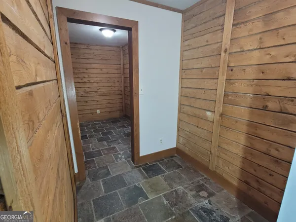 $2,500 | 2391 Booth Circle, Winder, GA 30680