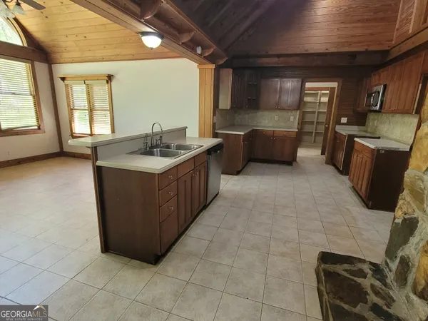 $2,500 | 2391 Booth Circle, Winder, GA 30680