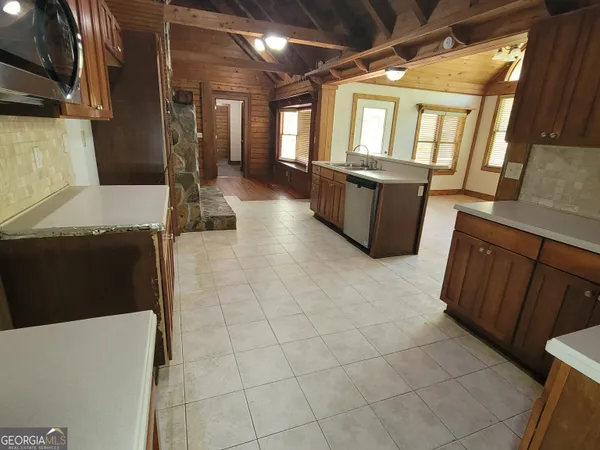 $2,500 | 2391 Booth Circle, Winder, GA 30680