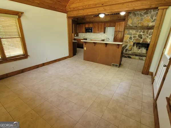 $2,500 | 2391 Booth Circle, Winder, GA 30680