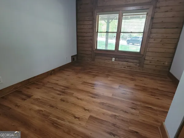 $2,500 | 2391 Booth Circle, Winder, GA 30680