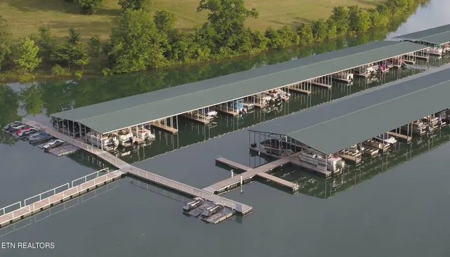 $849,000 | 319 Russell Road, Sharps Chapel, TN 37866