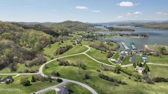 $849,000 | 319 Russell Road, Sharps Chapel, TN 37866