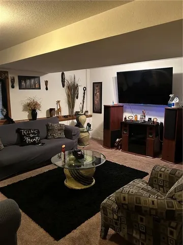 $345,000 | 711 Kiowa Street, Leavenworth, KS 66048