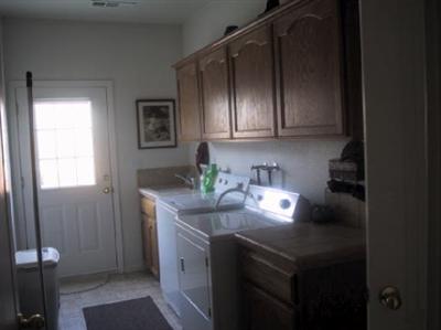 1522 Daysha Lane Reedley, CA 93654 - Photo 8 of 15 Gallery Image 8