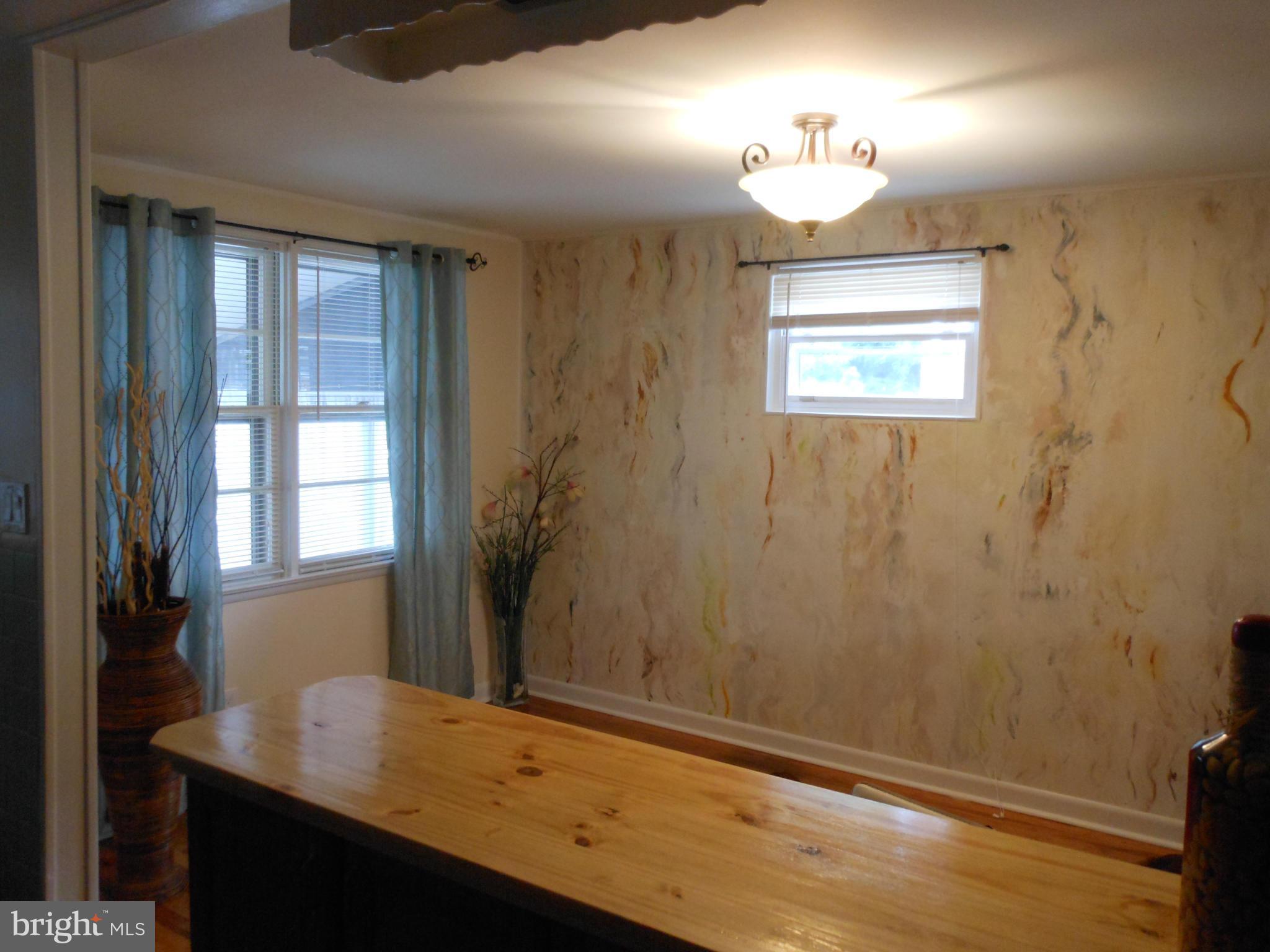 5459 Whitwood Road Baltimore, MD 21206 - Photo 10 of 30 Dining Room