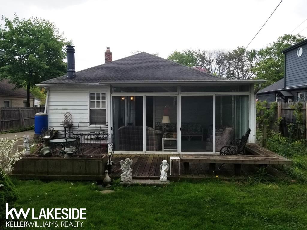 2157 Dorchester Road Birmingham, MI 48009 - Photo 20 of 30 31380854-22.JPG