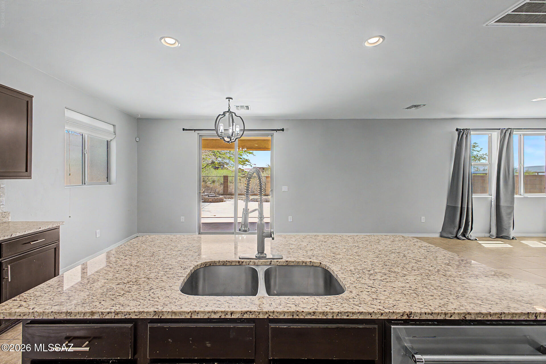 574 South Desert Haven Road Vail, AZ 85641 - Photo 11 of 42 12 - Desert Haven