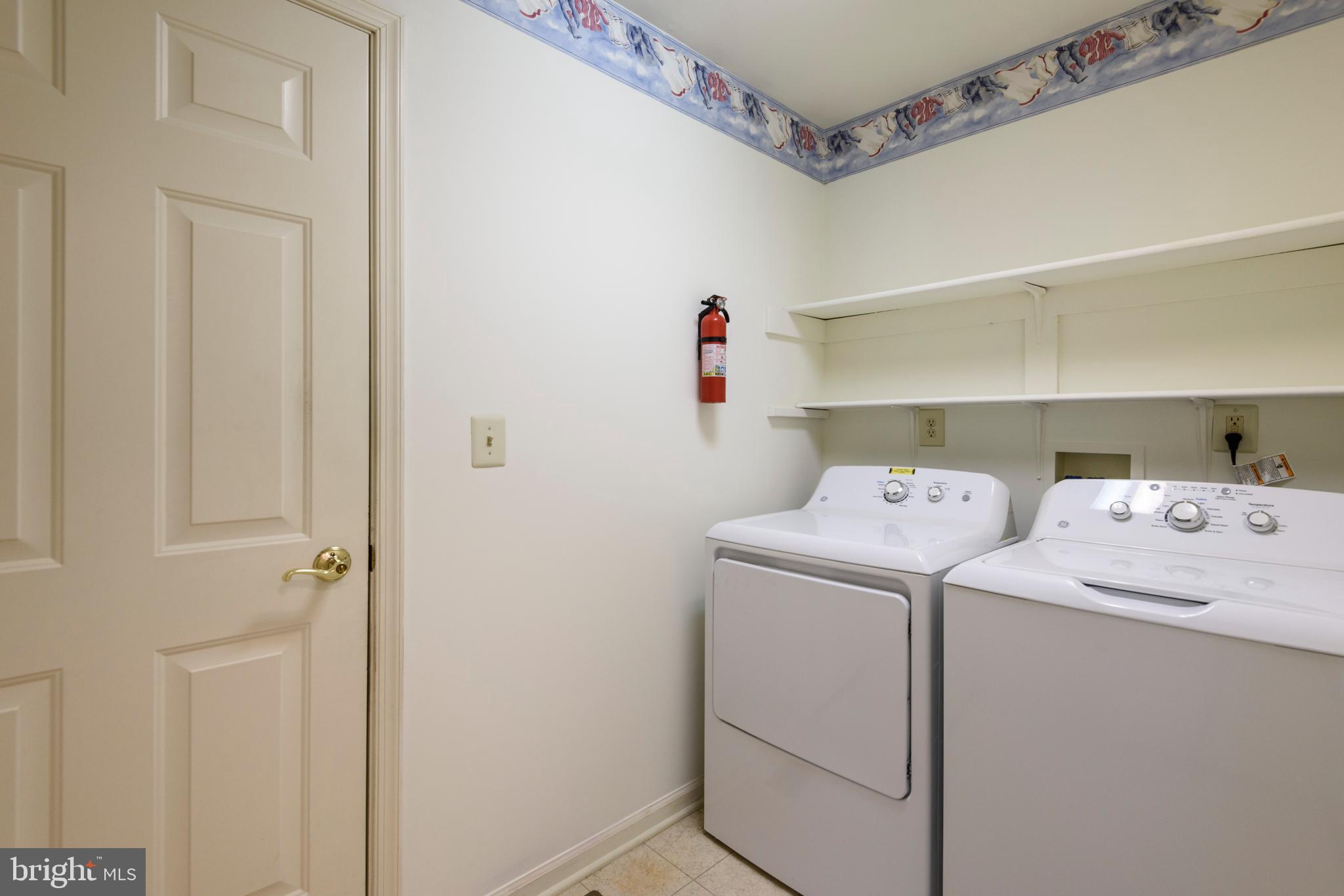 403 East Glenview Drive West Grove, PA 19390 - Photo 11 of 25 a utility room with dryer and washer
