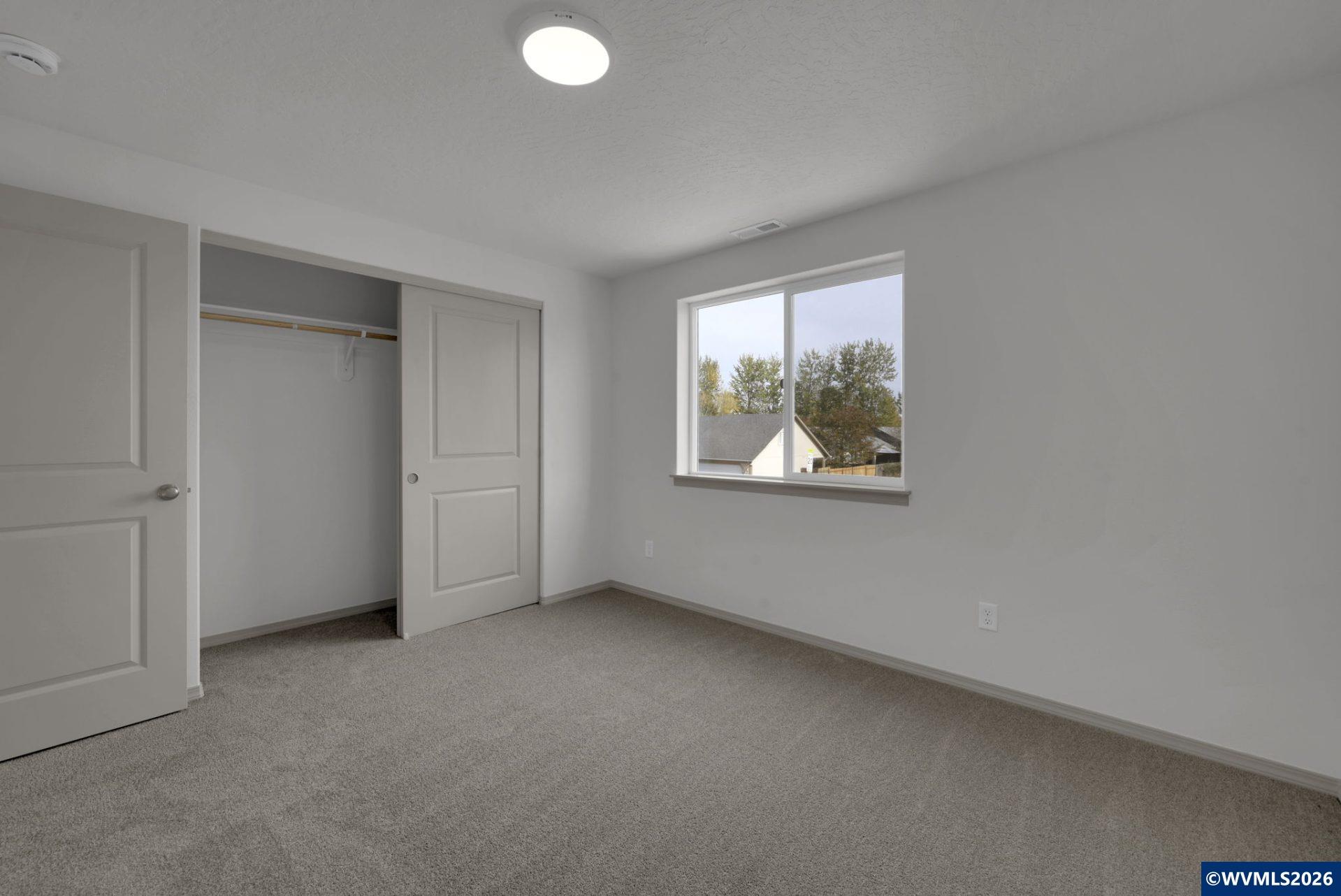 3175 South 13th Street Lebanon, OR 97355 - Photo 20 of 21