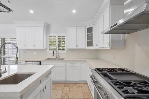 $1,850,000 | 925 Northeast 92nd Street, Miami Shores, FL 33138