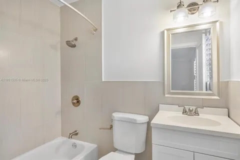 $1,850,000 | 925 Northeast 92nd Street, Miami Shores, FL 33138