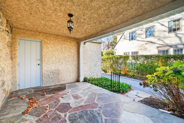 a view of yard with swimming pool