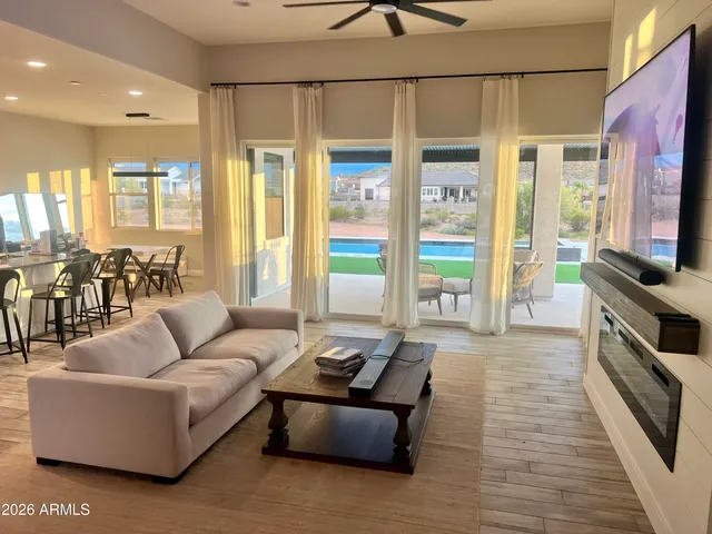 $7,500 | 267 West Amherst Street, San Tan Valley, AZ 85143