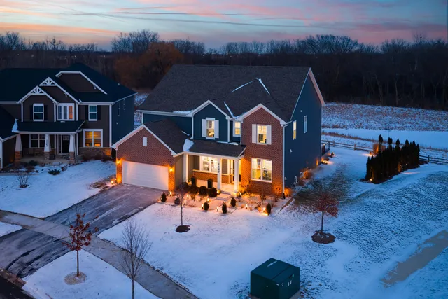 $1,189,000 | 1127 Hibbard Road, Naperville, IL 60563