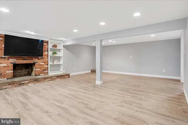 $525,000 | 8301 Sharon Drive, Frederick, MD 21704