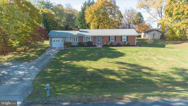 $525,000 | 8301 Sharon Drive, Frederick, MD 21704