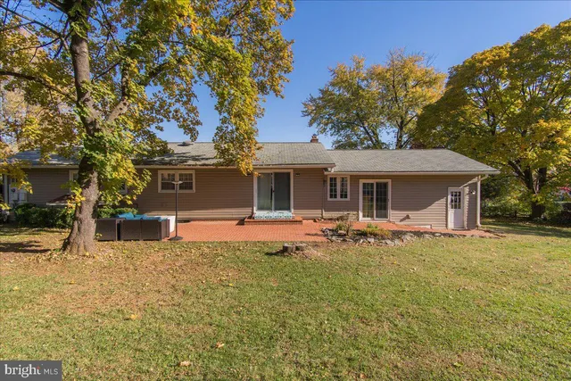 $525,000 | 8301 Sharon Drive, Frederick, MD 21704