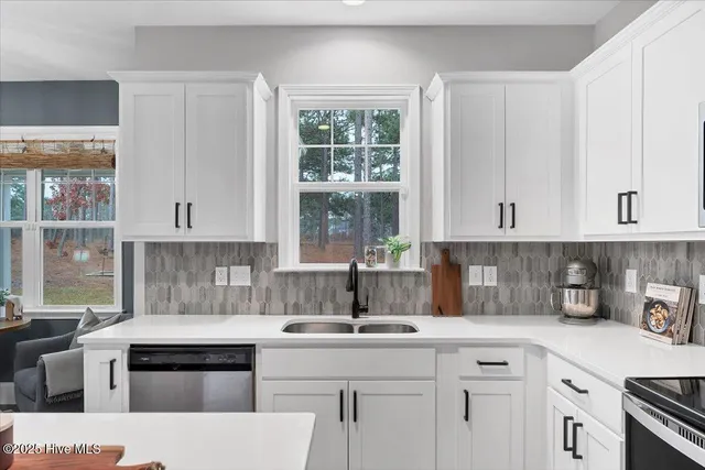 $515,000 | 138 Warren Lake Road, Aberdeen, NC 28315