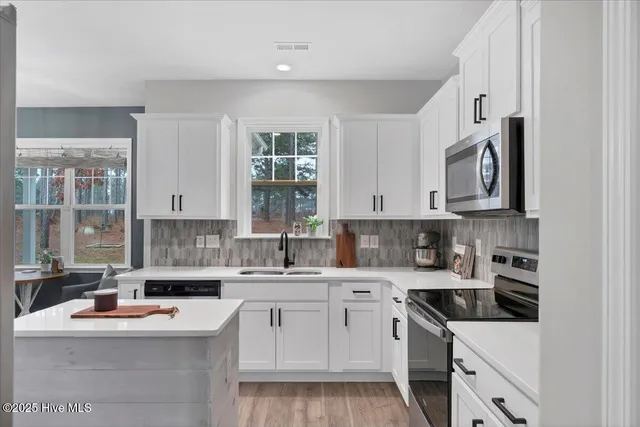 $515,000 | 138 Warren Lake Road, Aberdeen, NC 28315