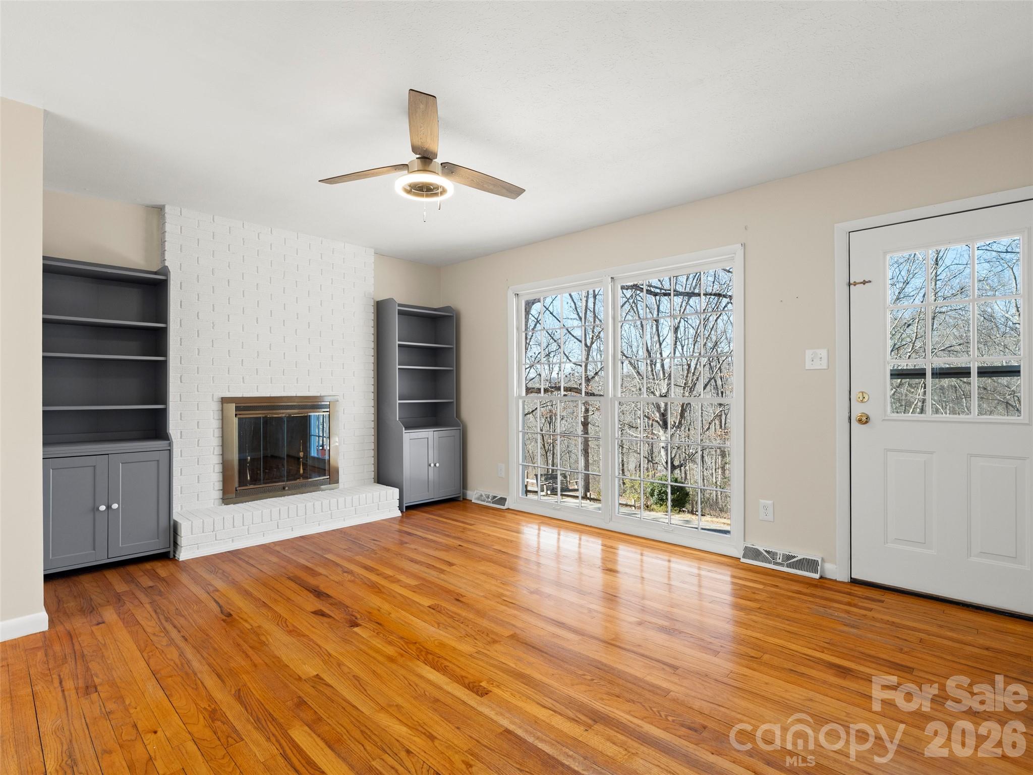 76 Maple Springs Road Asheville, NC 28805 - Photo 7 of 35