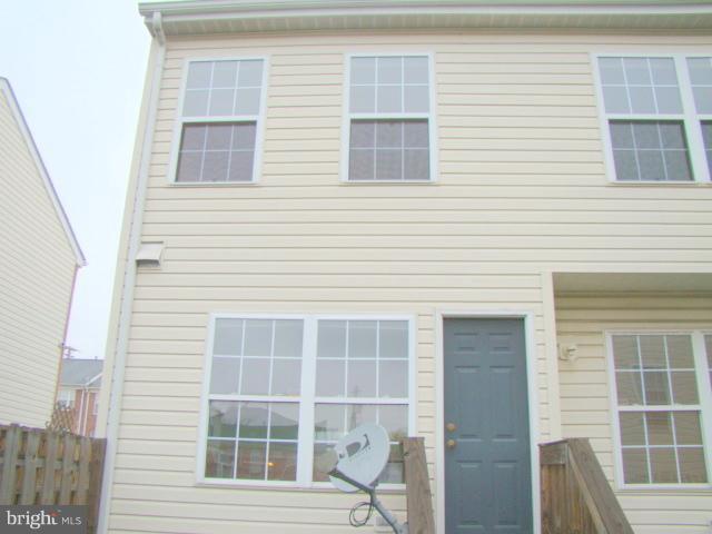 Exterior (Rear)