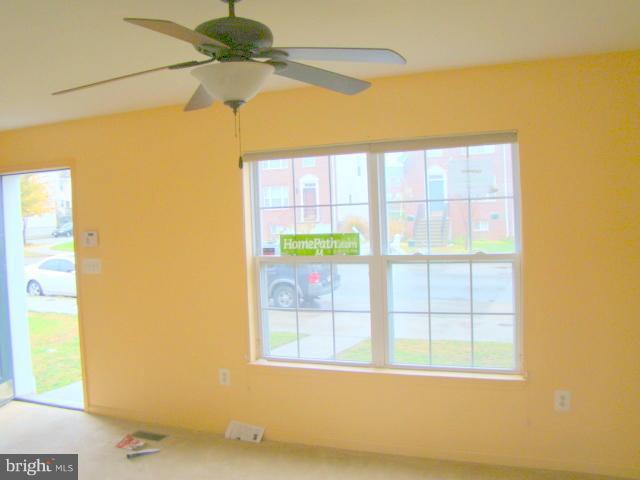 1403 Riggs Avenue Baltimore, MD 21217 - Photo 14 of 17 Living Room
