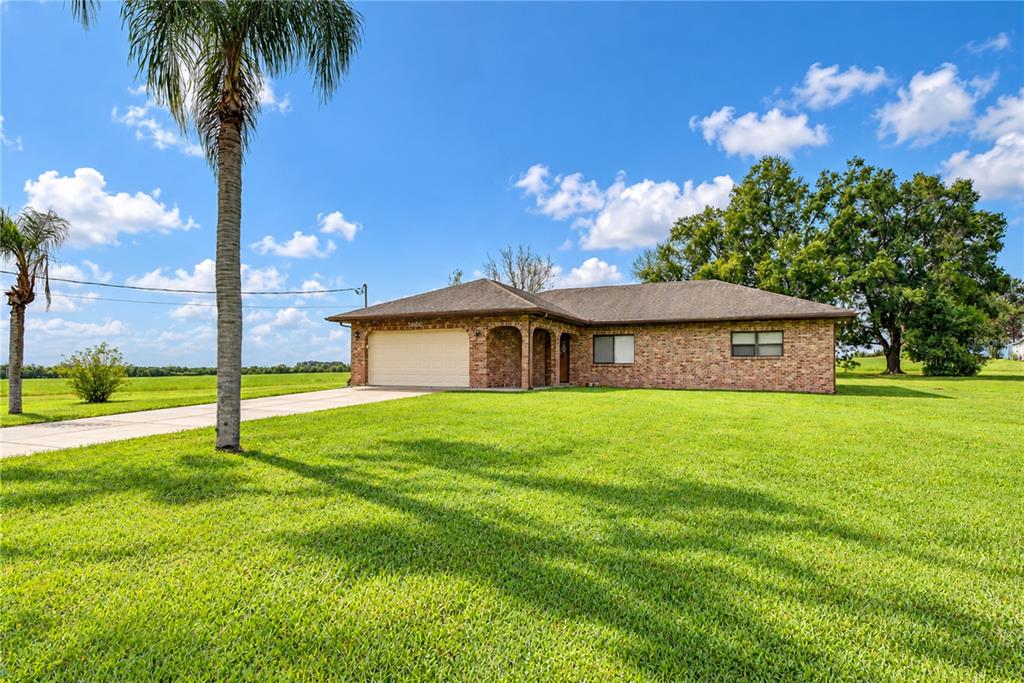 38740 Wilds Road Dade City, FL 33525 - Photo 2 of 38 Gallery Image 2